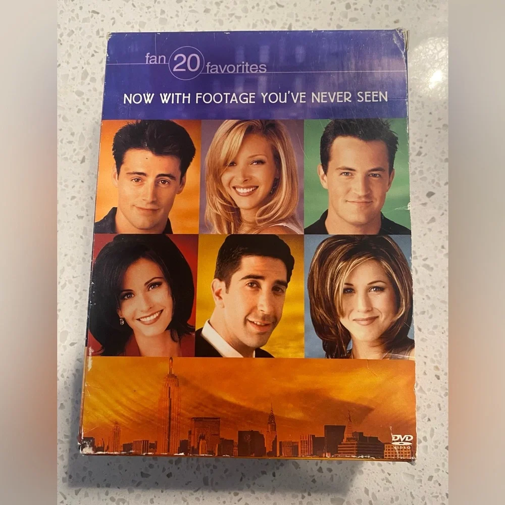 FRIENDS DVD Box Set - Blue and Orange Cover - Picture 3 of 4
